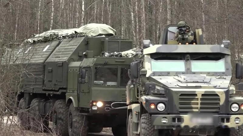 俄国防部确认、乌克兰国防部正式承认，俄军1月9日动用“榛树”导弹打击了乌克兰西部