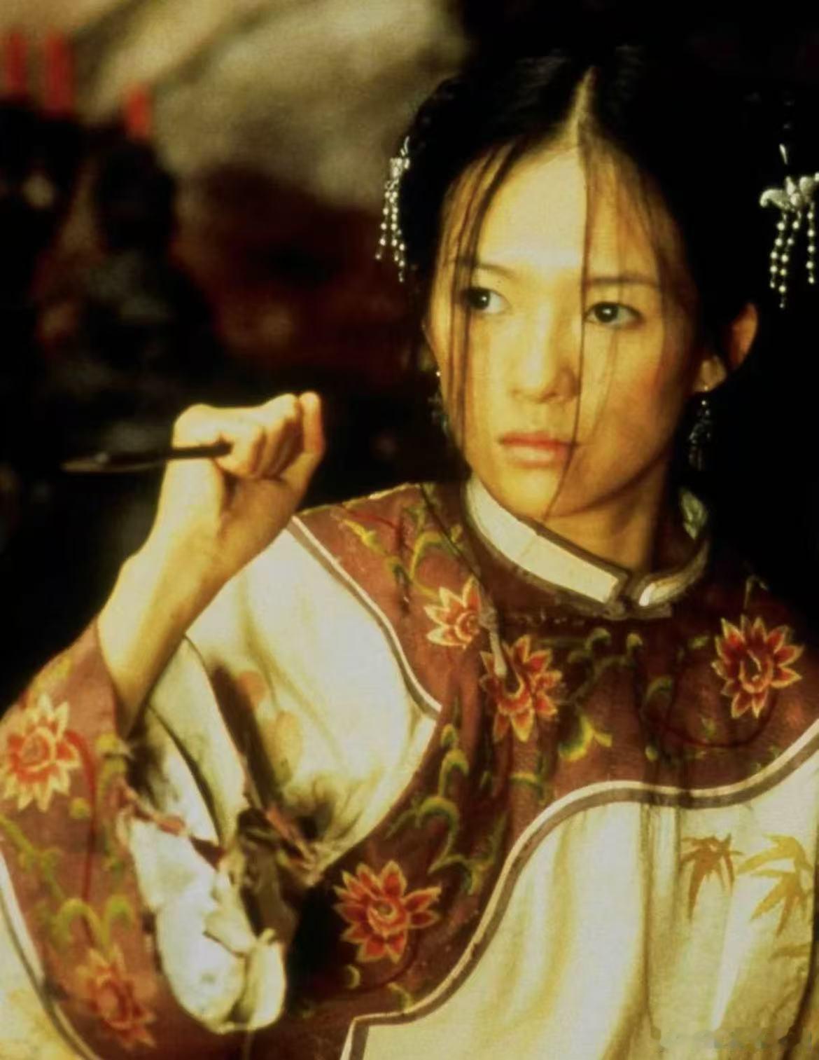 2000年《卧虎藏龙》中的章子怡。 