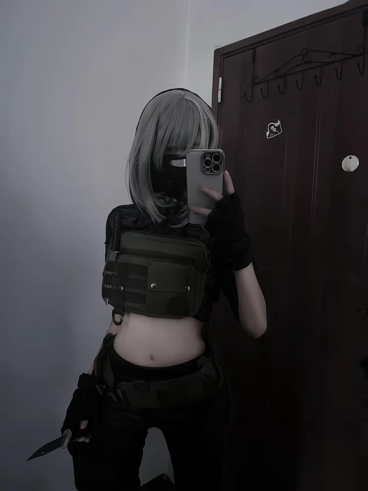 打我你会后悔的 因为我包里有10个海盗望远镜