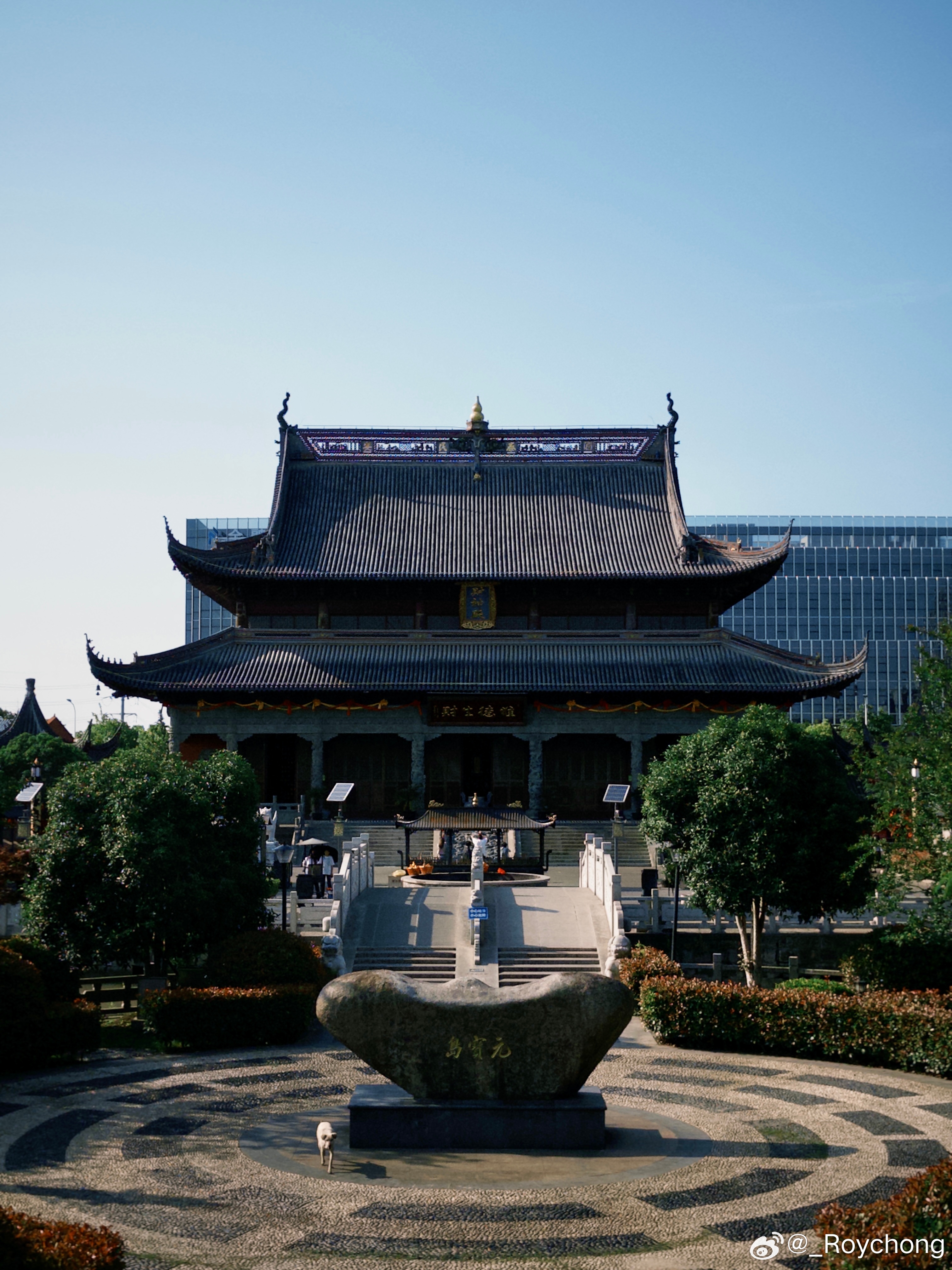 别人上班我拜神 上海·上海财神庙