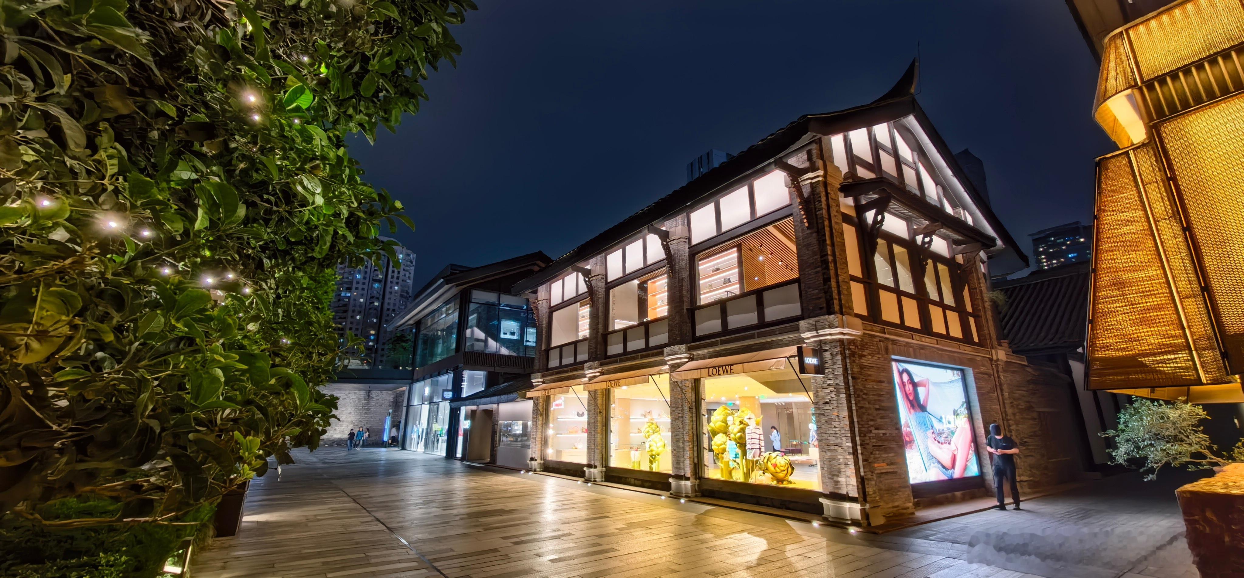 四川成都  太古里步行街（十） ​​​