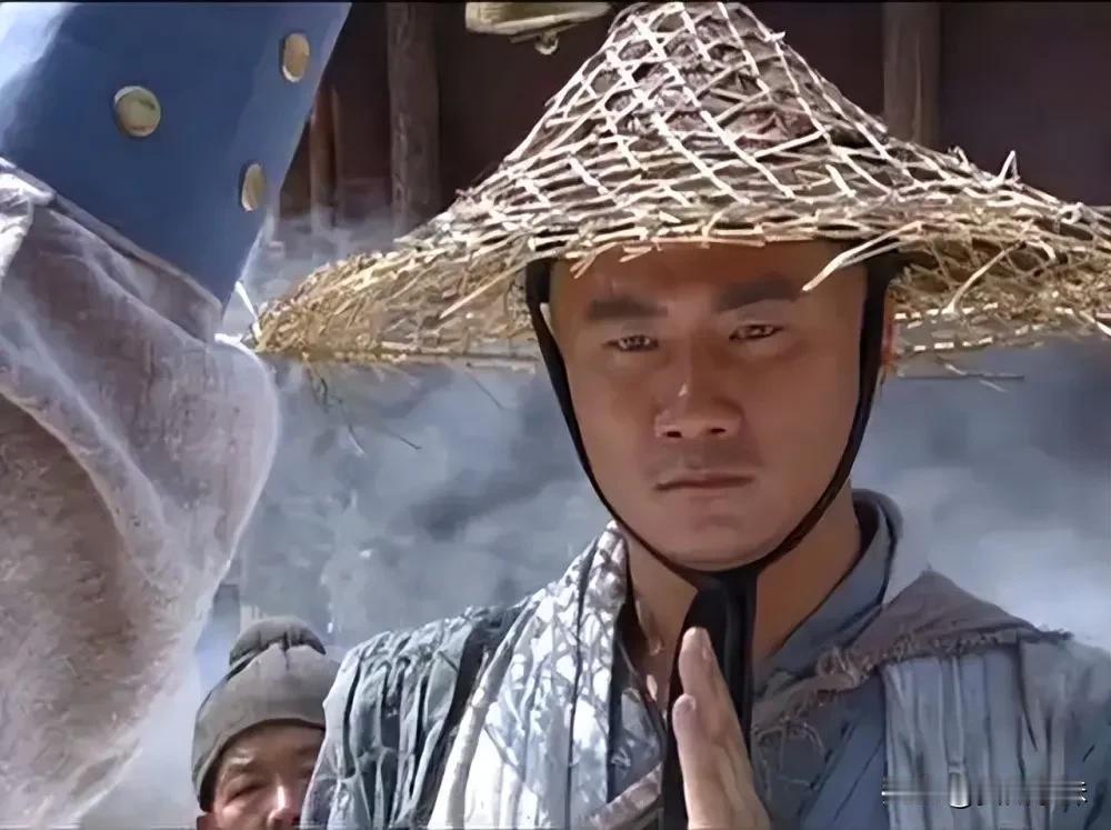 从乞丐到皇帝，朱元璋靠的不是运气，是狠！
 
他8岁放牛，17岁当和尚，25岁讨