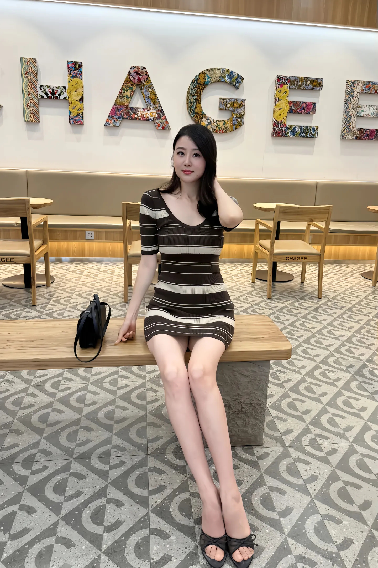 生活的真相：你不努力，谁也给不了你想要的生活。 