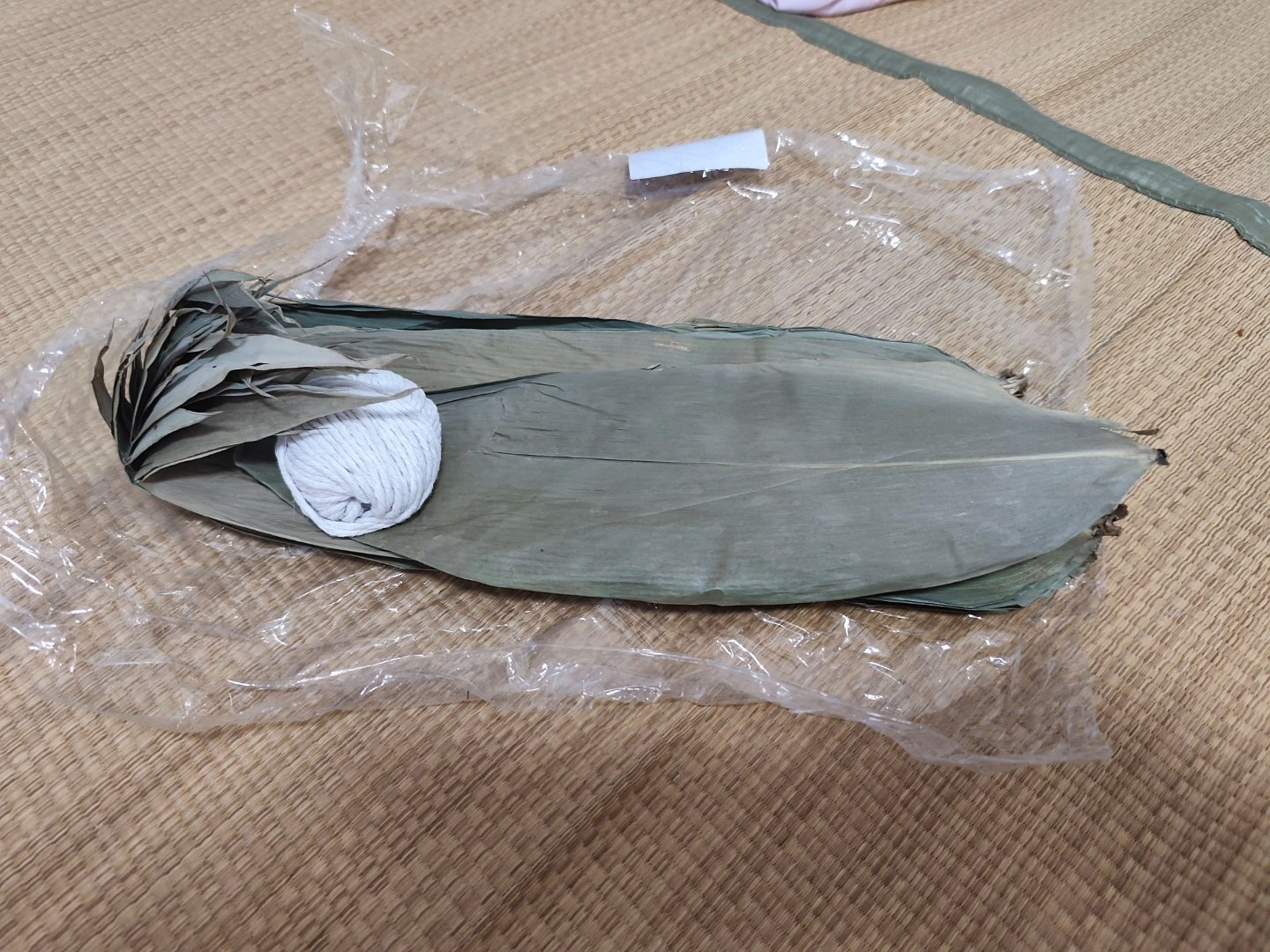 【端午节】粽子叶泡了一晚上的水，可以包粽子了。 