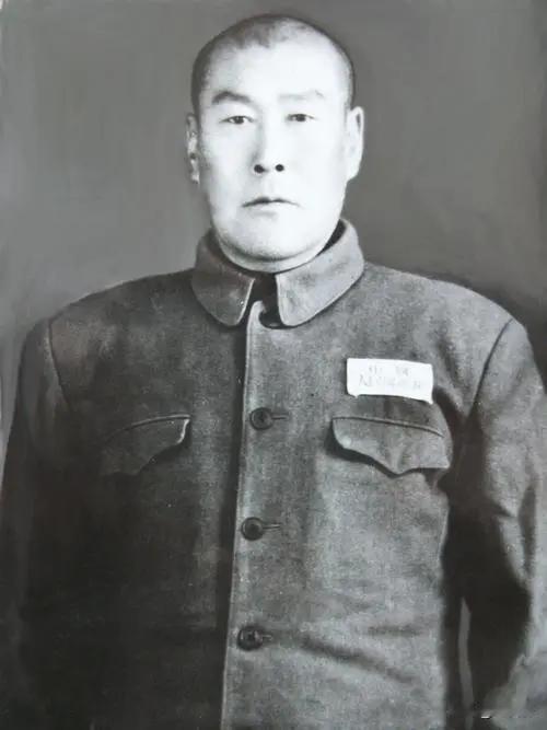 1938年，大队长甄凤山，组织第三军分区第一游击队第五大队，回乡开辟抗日工作，可