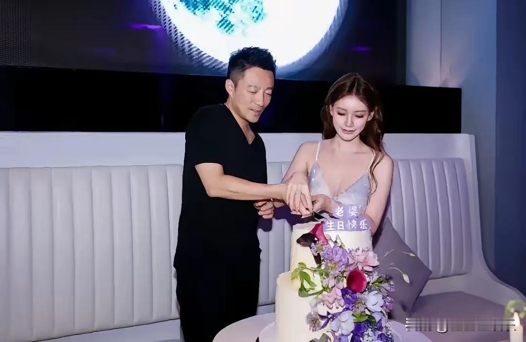 小梅和小菲的婚姻，让大家看到了好多，重组家庭也会过得很好，还真的是有道理的呢？主