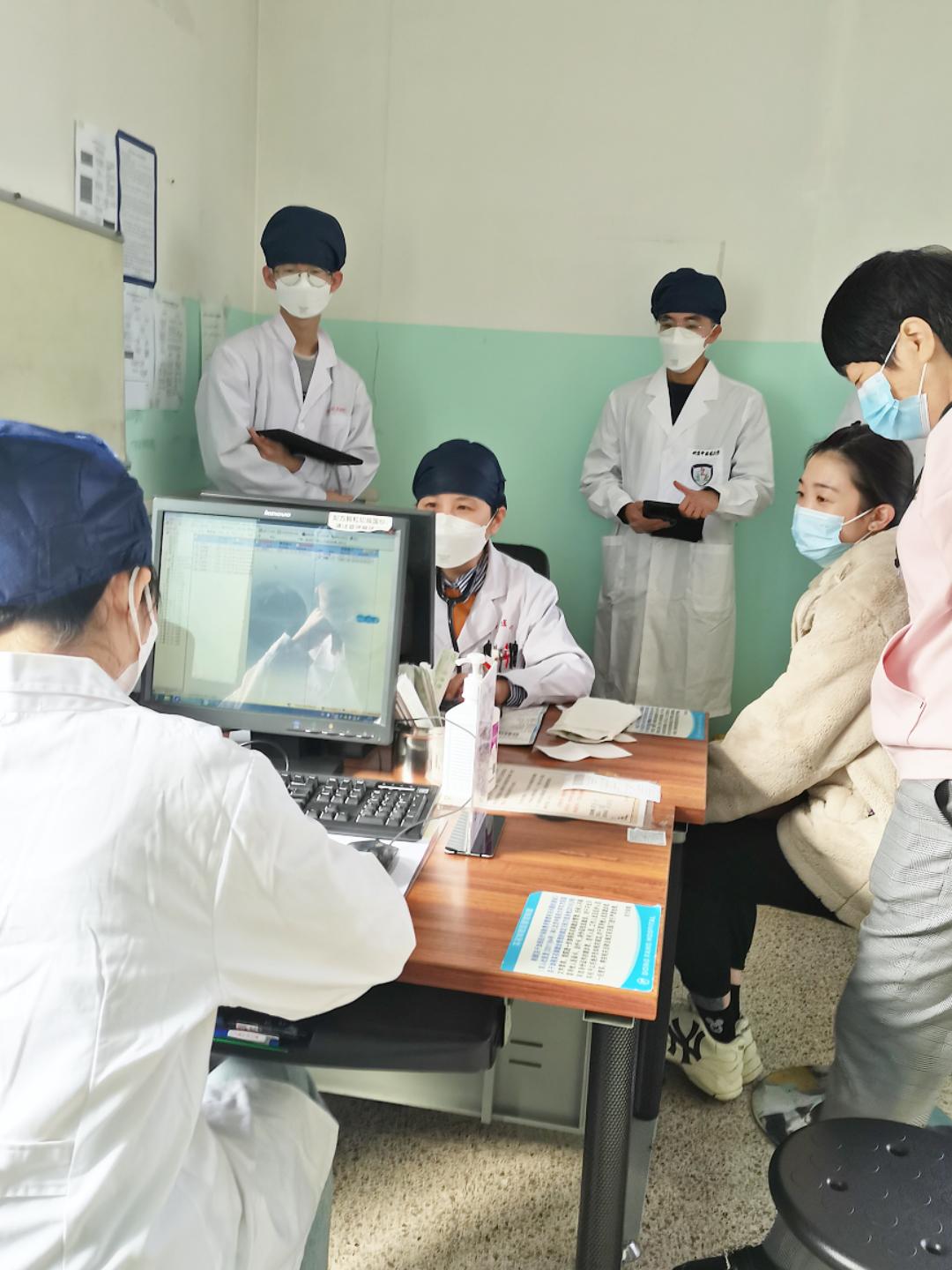 世上本无哮喘，不过是2处太寒了，暖透就好了，存下吧能帮一个算一个

在门诊，我发