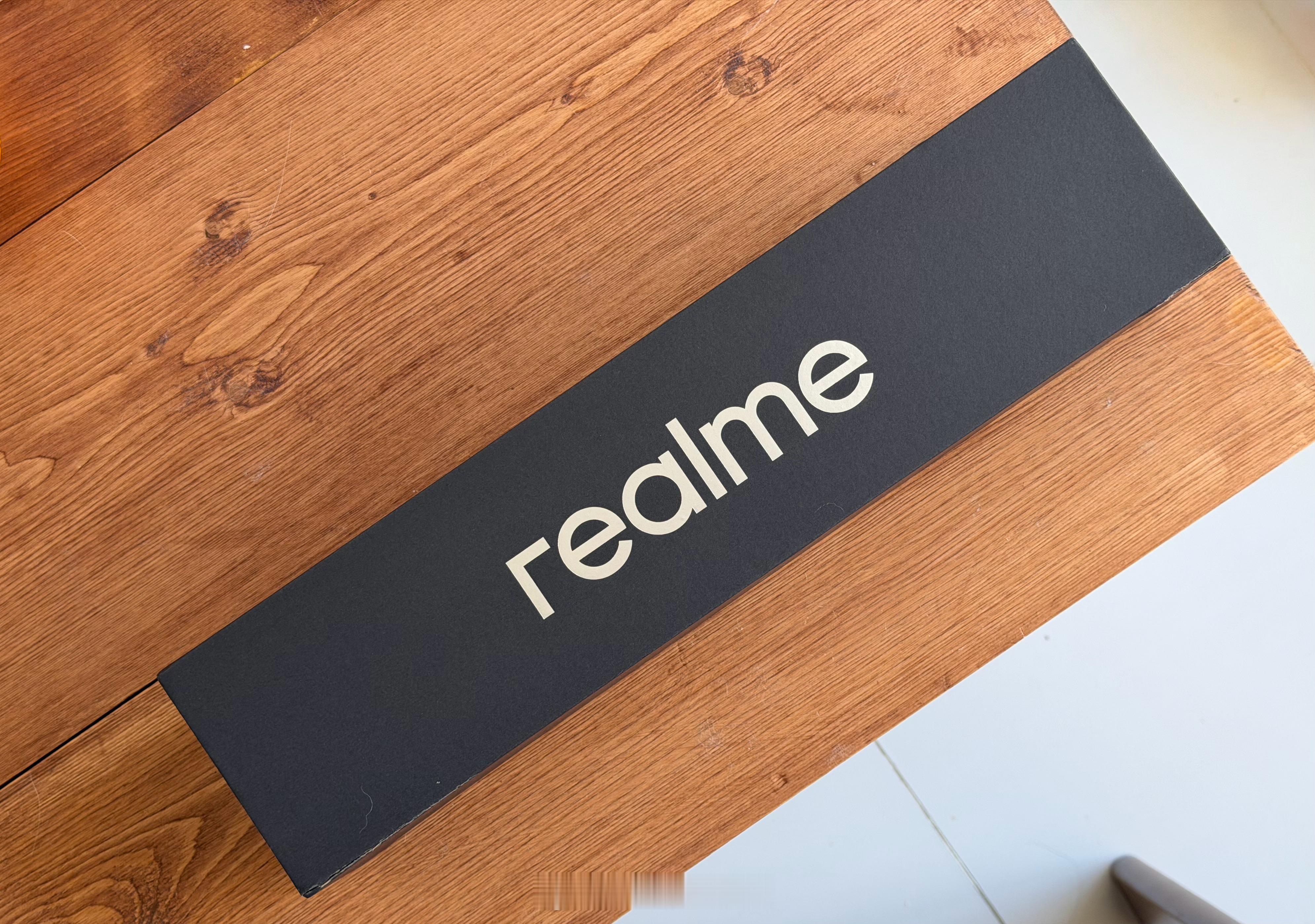 『点赞➕关注』抽一个铁粉送真我发光鼠标垫！三天就开！  抽奖详情