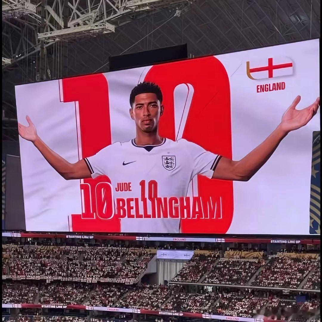 “告诉他们谁是世一中” 贝林厄姆 英格兰