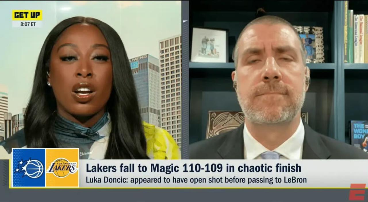 东契奇打铁还得自身硬！
关于昨天与魔术比赛关键一投，东契奇选择传球的争议，我认为