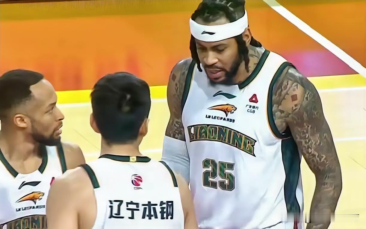 就在今天，1月9日，传来了辽篮客战江苏队的新消息，亨特提交注册，赵继伟体测时间确