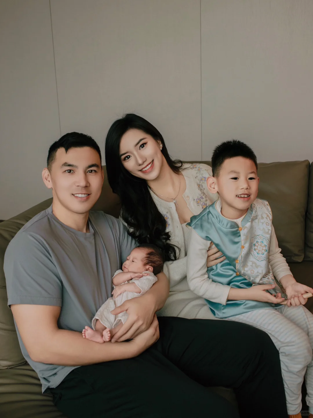 2025新年全家福👨‍👩‍👧‍👦新年快乐～🥰
