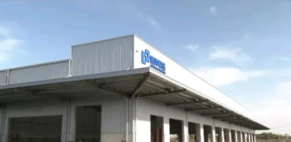 位于青岛胶州市李哥庄镇南部空港智慧产业园区的“德邦快递山东区域总部”项目传来新进
