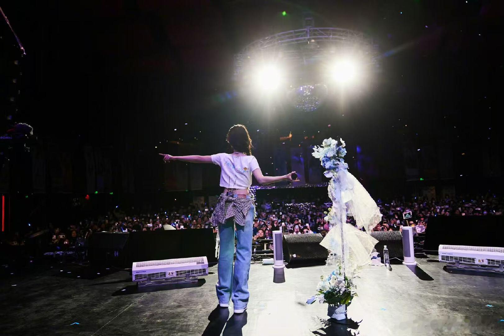 谭松韵愿今晚过得开心谭松韵愿开心不止今夜 谭松韵愿今晚过得开心 