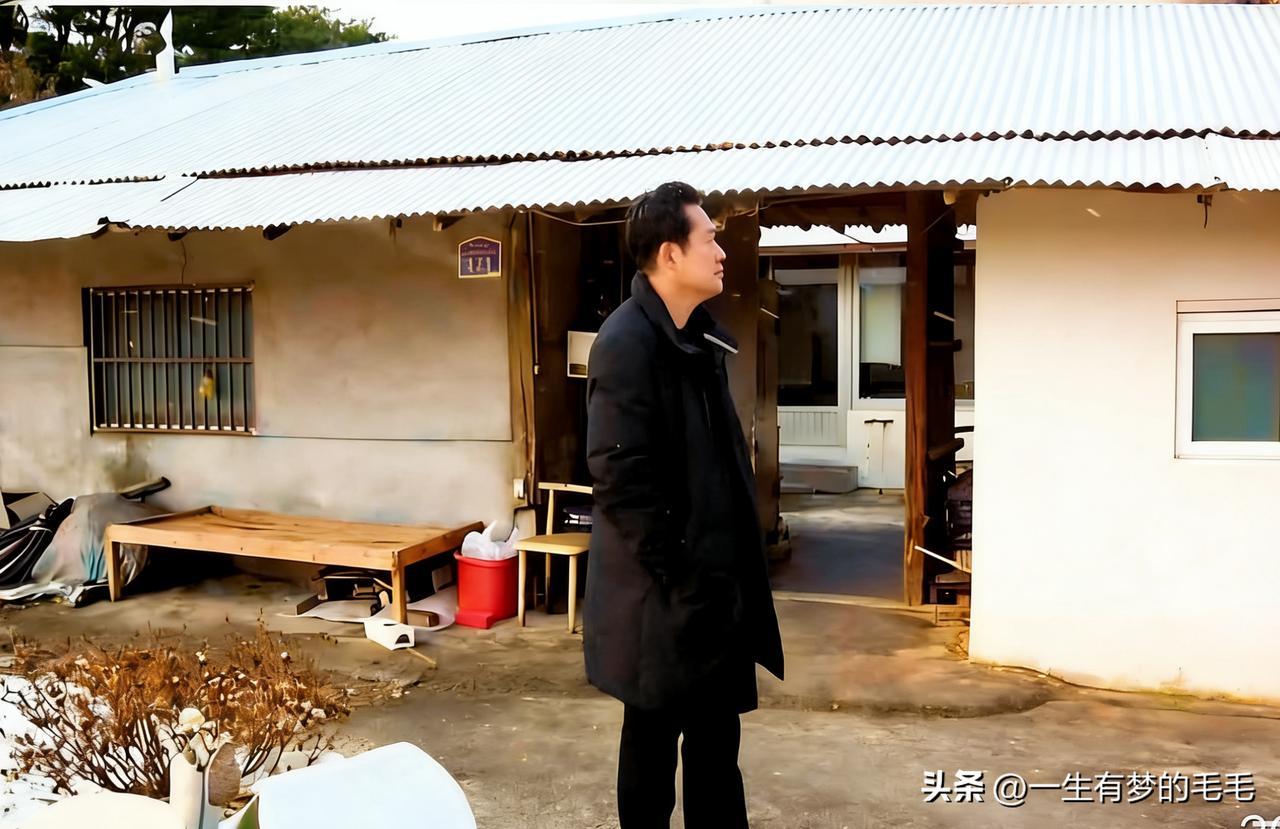 3月26日，曾公开放言“李在明卖房我就卖”的韩国国民力量党党首张东赫，最终在舆论