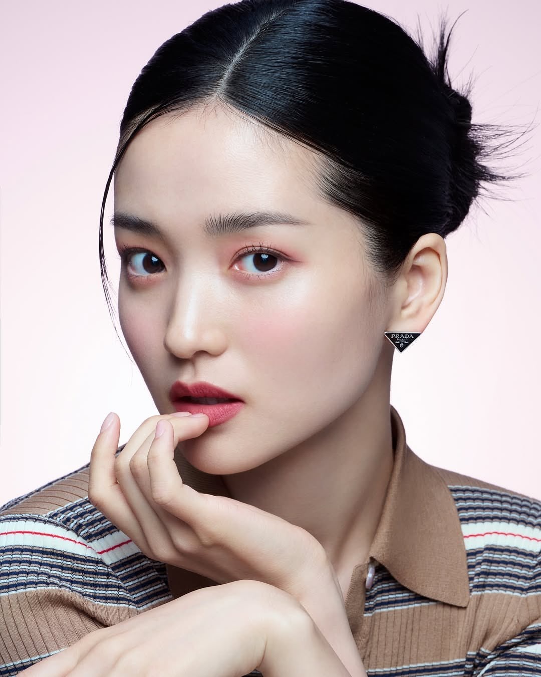 好美的脸蛋🌸金泰梨 × PRADA Beauty. ​​​
