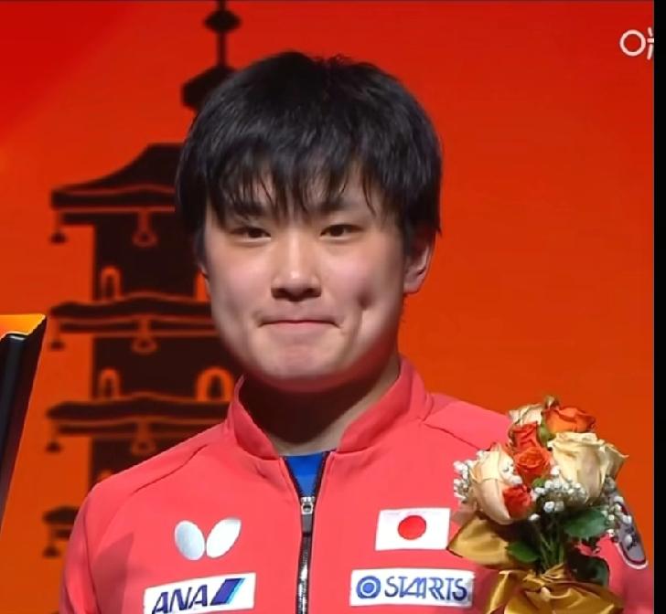 张本智和香港夺冠，虽然含金量一般，没与王楚钦、樊振东交手，可是毕竟第一次WTT夺