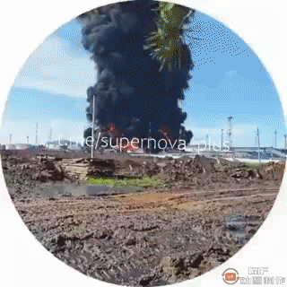 乌克兰远程无人机袭击了俄罗斯基洛夫地区的LPDS拉扎列沃。

该LPDS位于距离