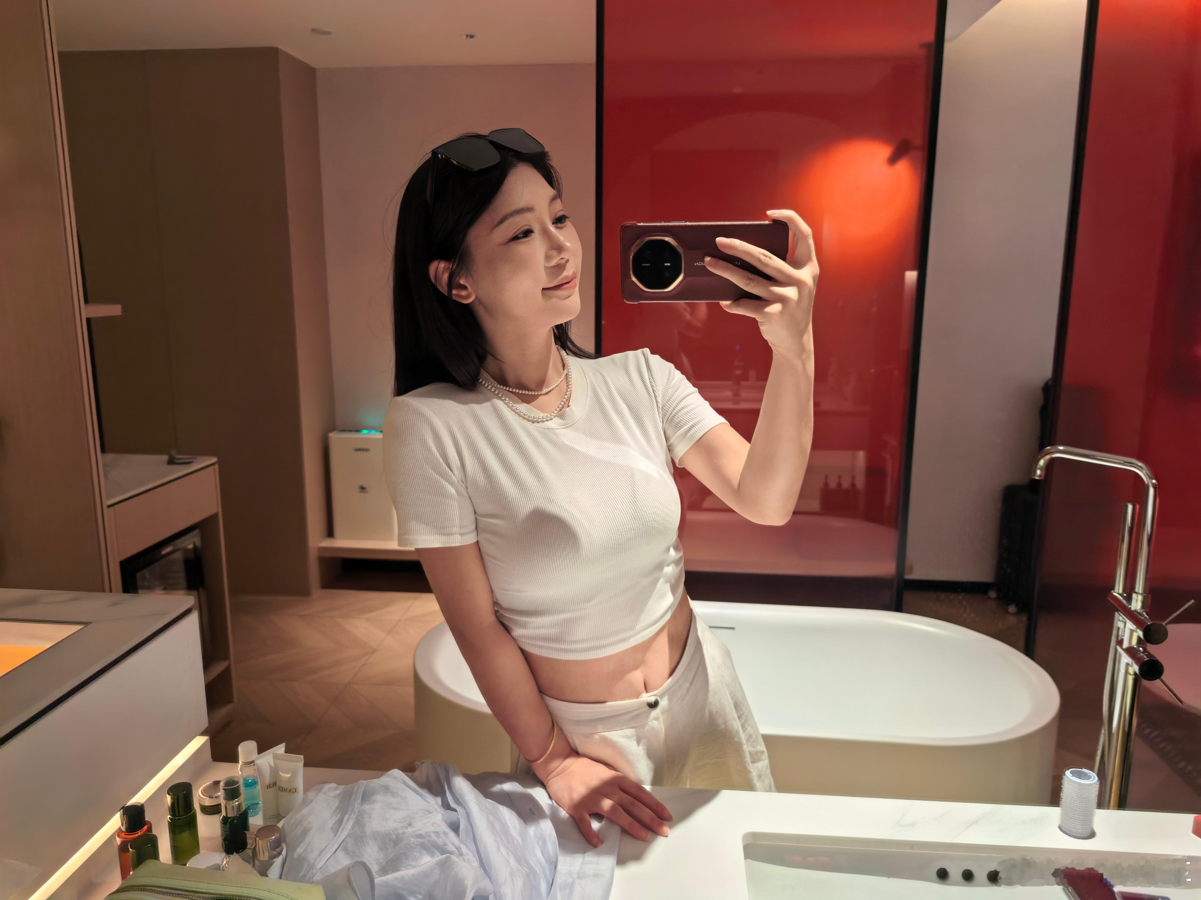 你睡了吗？我今天要泡个澡，美美地睡一觉，明天直奔大草原 ​​​