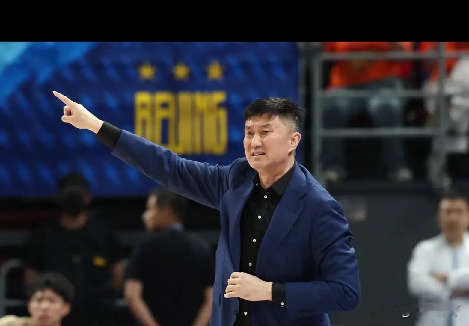 大换血！广东男篮彻底洗牌，管理层全面更迭，CBA老牌王朝开启重生之路

 
20
