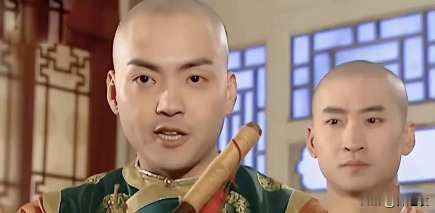 在我的童年的记忆中，原版的萧剑是我心中侠肝义胆，睿智勇敢的好哥哥，因为他的眼睛很