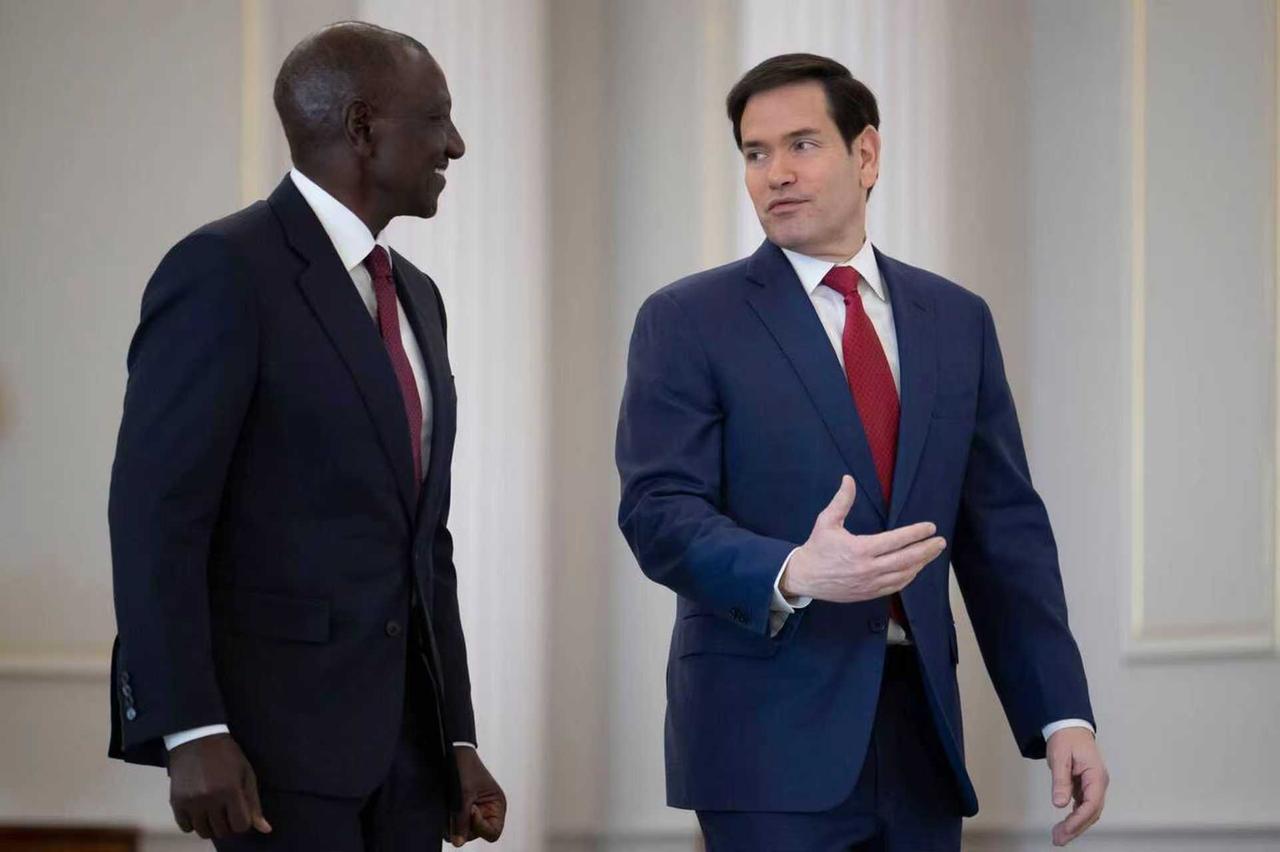 外交风云｜今天是国务院的非洲日嘛

2025.12.04 美国国务卿卢比奥分别接