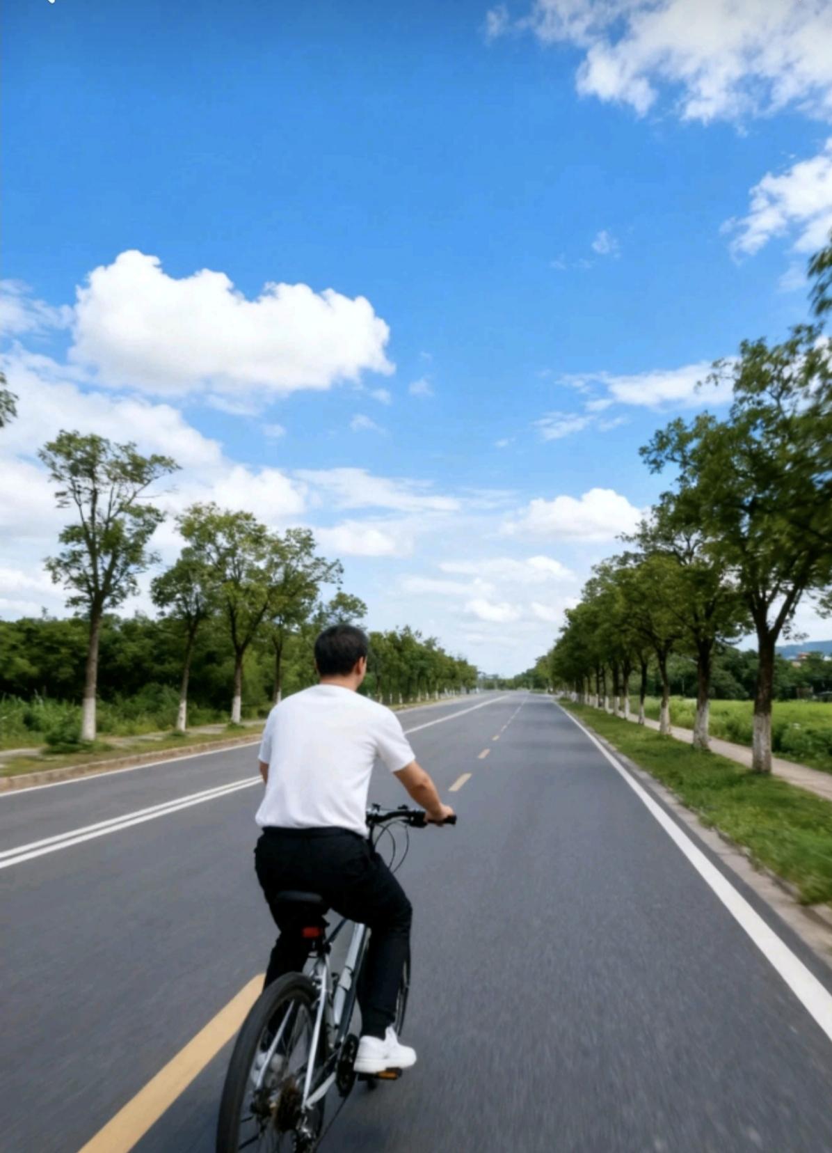 成都绕城高速晚上要施工啦，
开车的小伙伴们注意提前规划路线，
别跑冤枉路哦！
