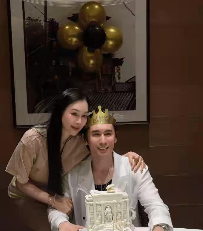钟丽缇为张伦硕庆祝44岁生日：未来的每个生日我都想陪你一起过 ​​​
