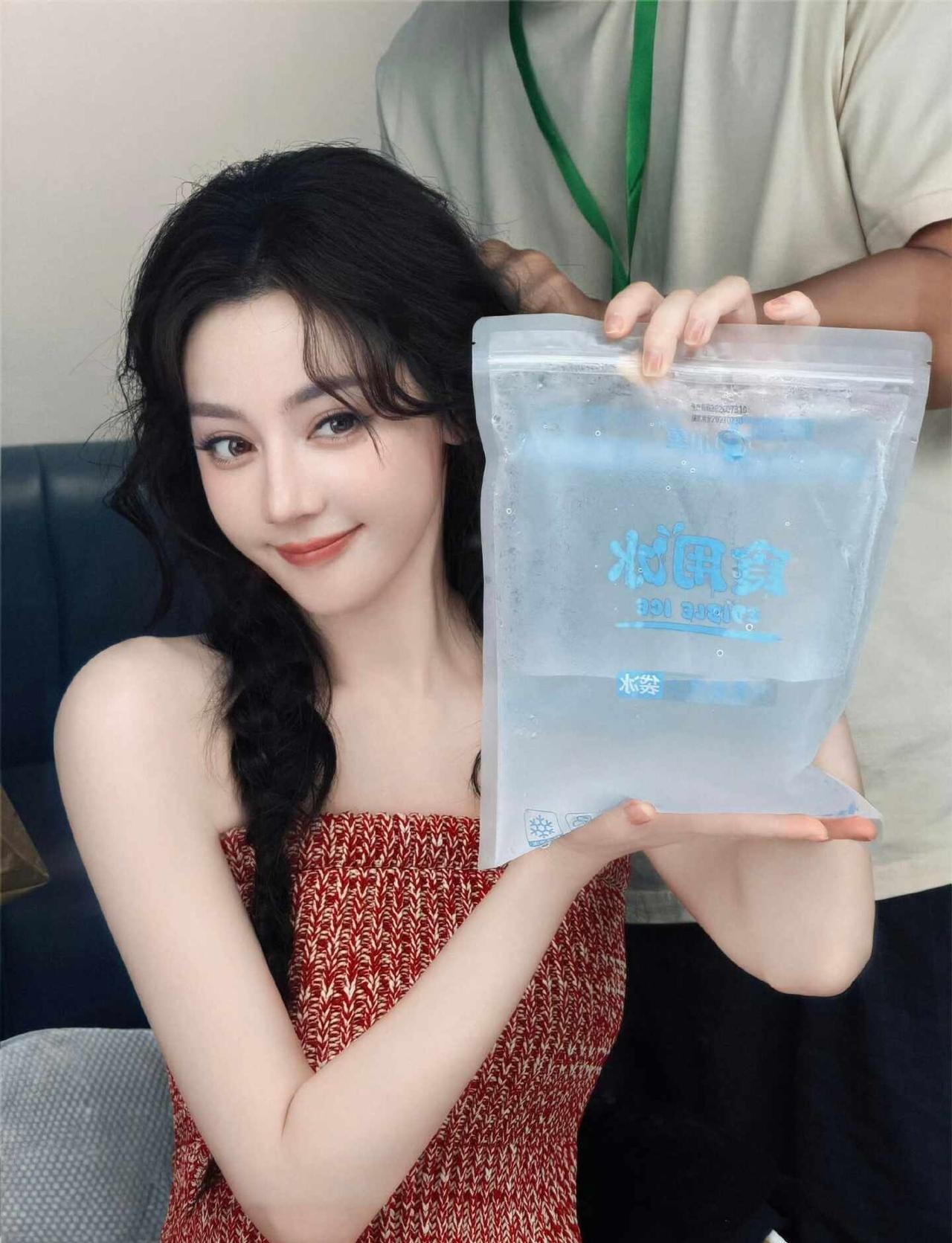 姐姐的新美照分享~
每张都要存进相册里！
迪丽热巴