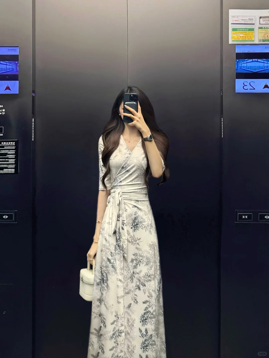 是让人眼前一亮的行政通勤穿搭！！