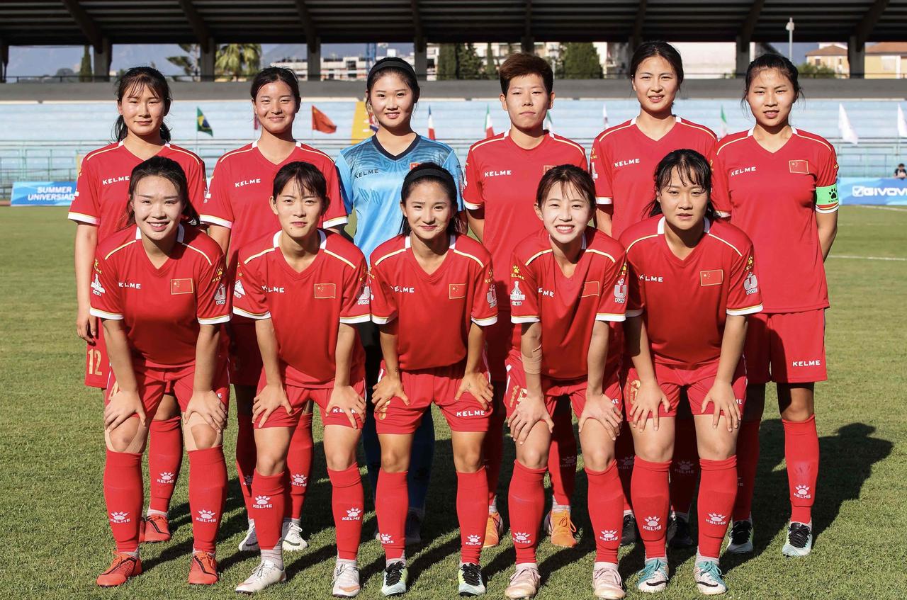 中国女足2-1逆转朝鲜，VAR改判引争议，朝鲜队一度罢赛抗议

在2026年3月