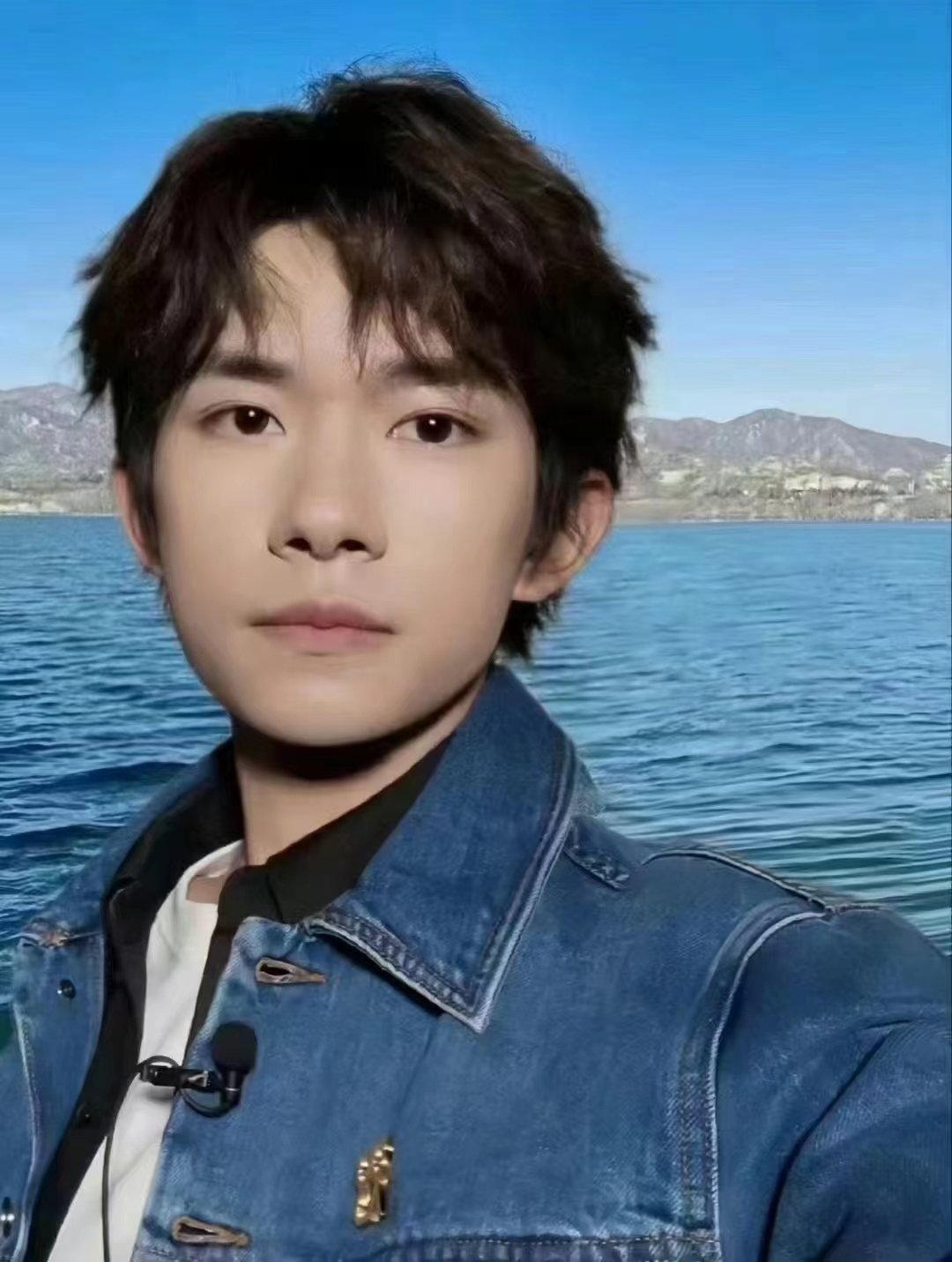 易烊千玺让我成为更好的人  努力去做一个温暖的人,用真心对世界微笑,用眼泪提醒自