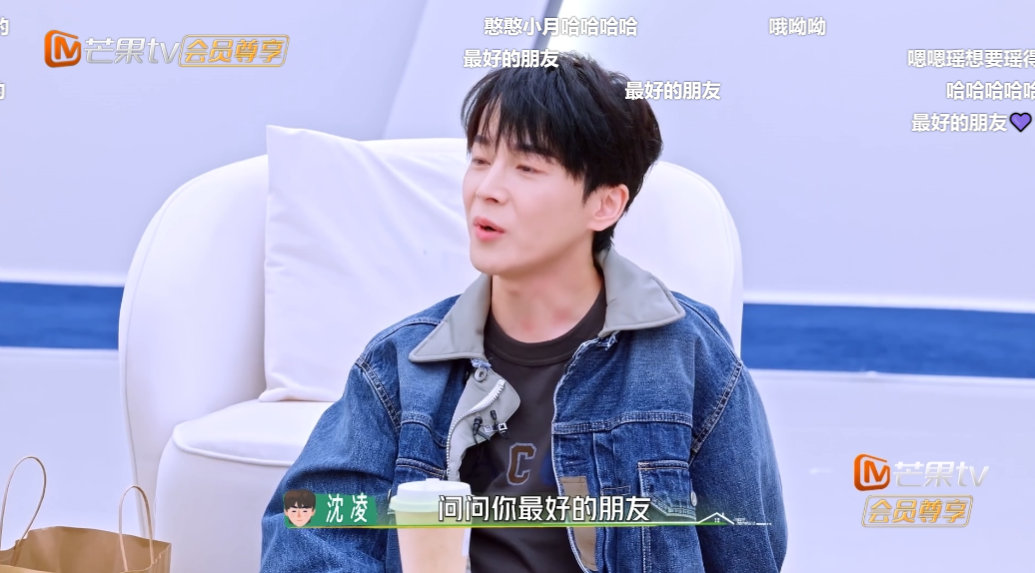 张月问浪姐毕业后还有这样的舞台吗 说到最好的朋友张月看向陈瑶张月是真的热爱舞台，
