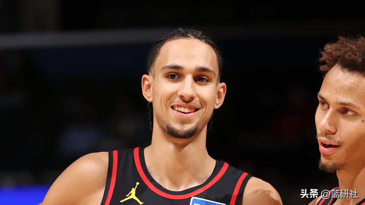 21世纪以来最差的五位状元全部被东部球队选走

2001年奇才选中夸梅布朗，夸梅