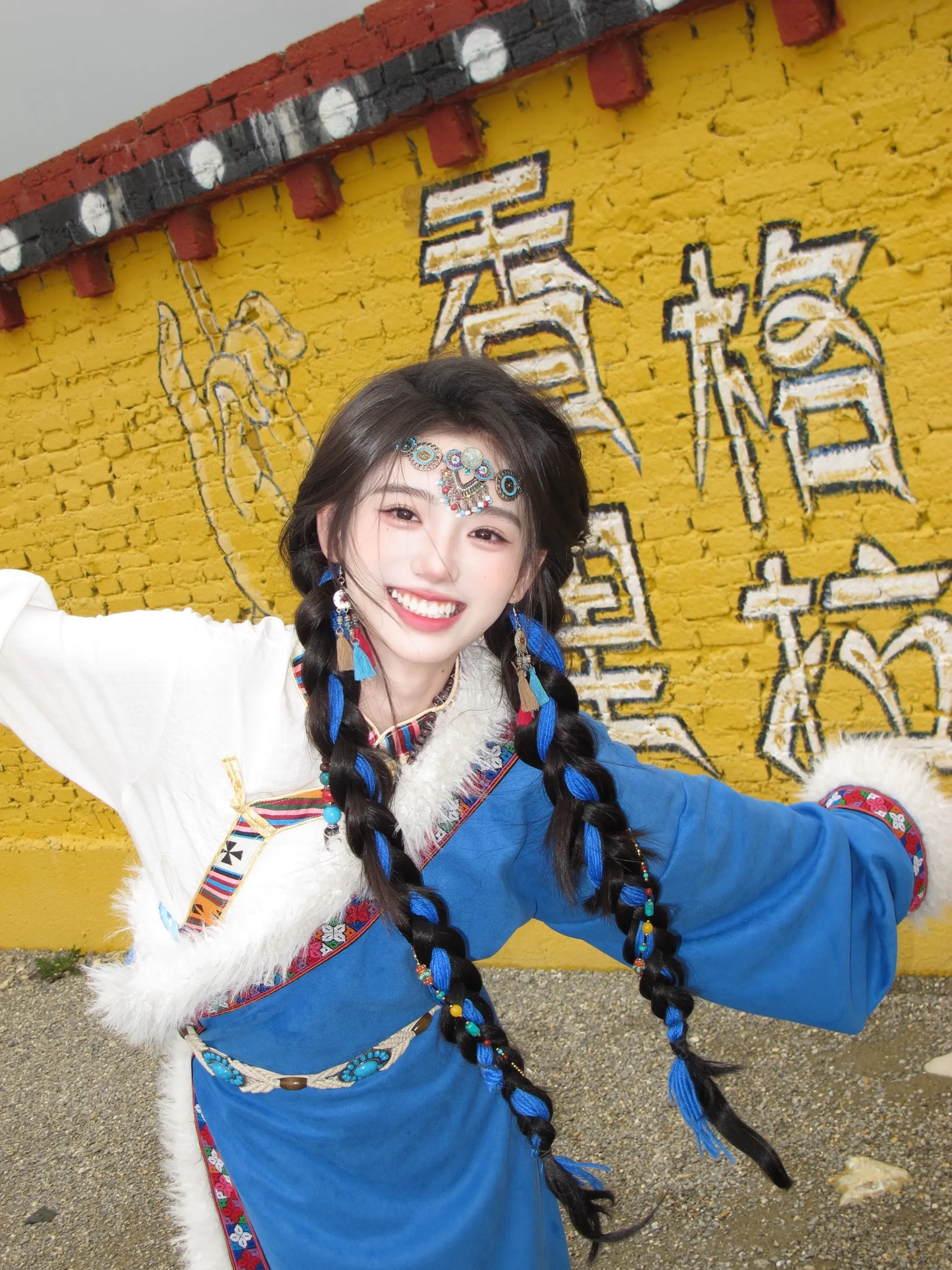 香格里拉的经幡下。