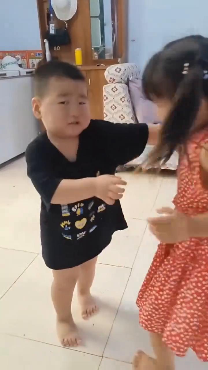 无情。