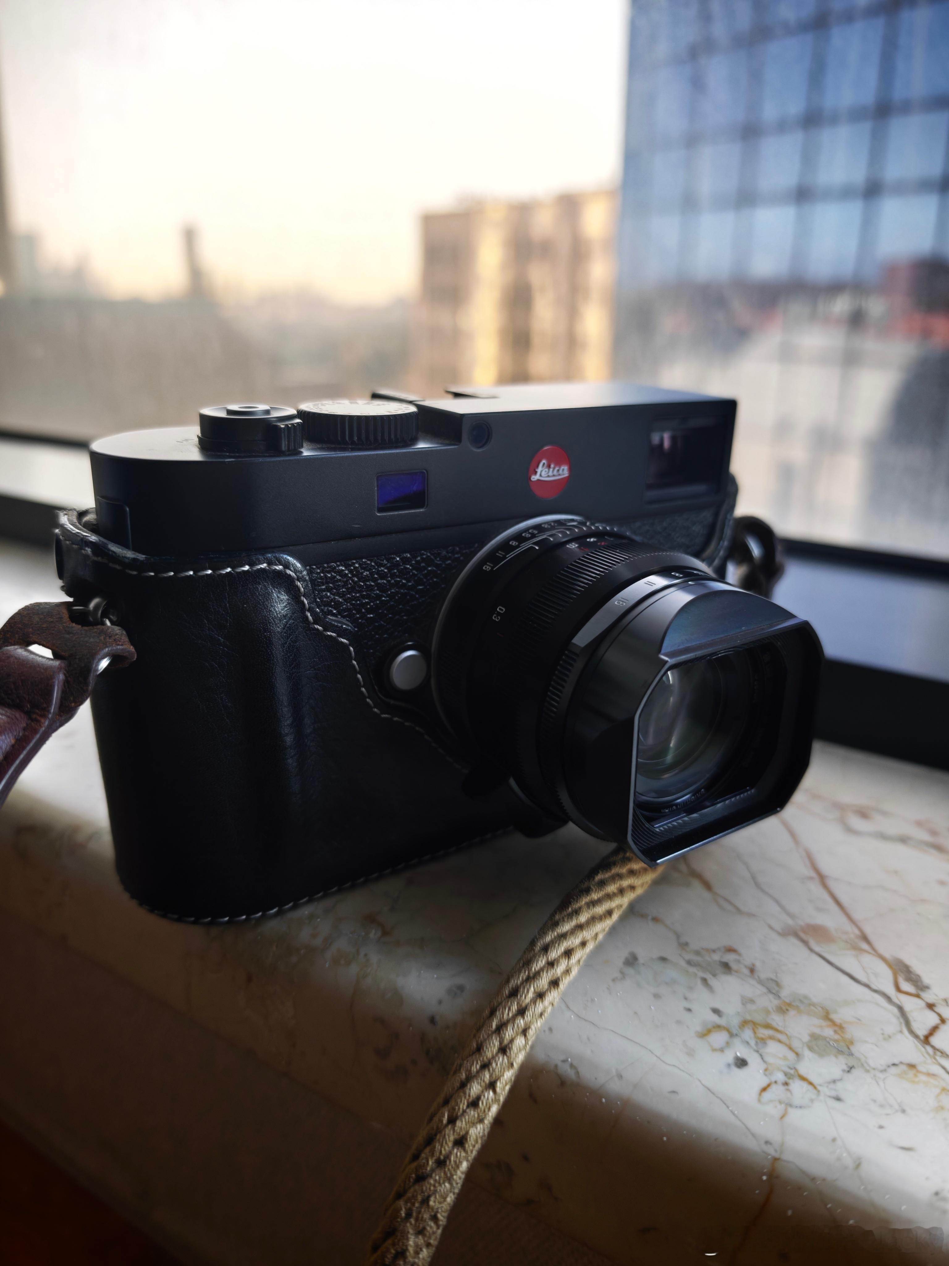 国产35AA 这次带出来试镜光学素质是真的顶彩色是f/2，黑白是 f/8大家可以