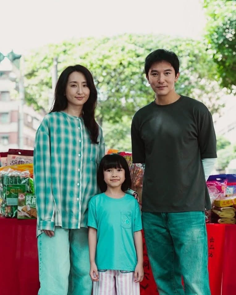 天啦！！！柯佳嬿、邱泽合作了！！！電影《洞穴》今日开镜！！！电影是惊悚类题材，邱