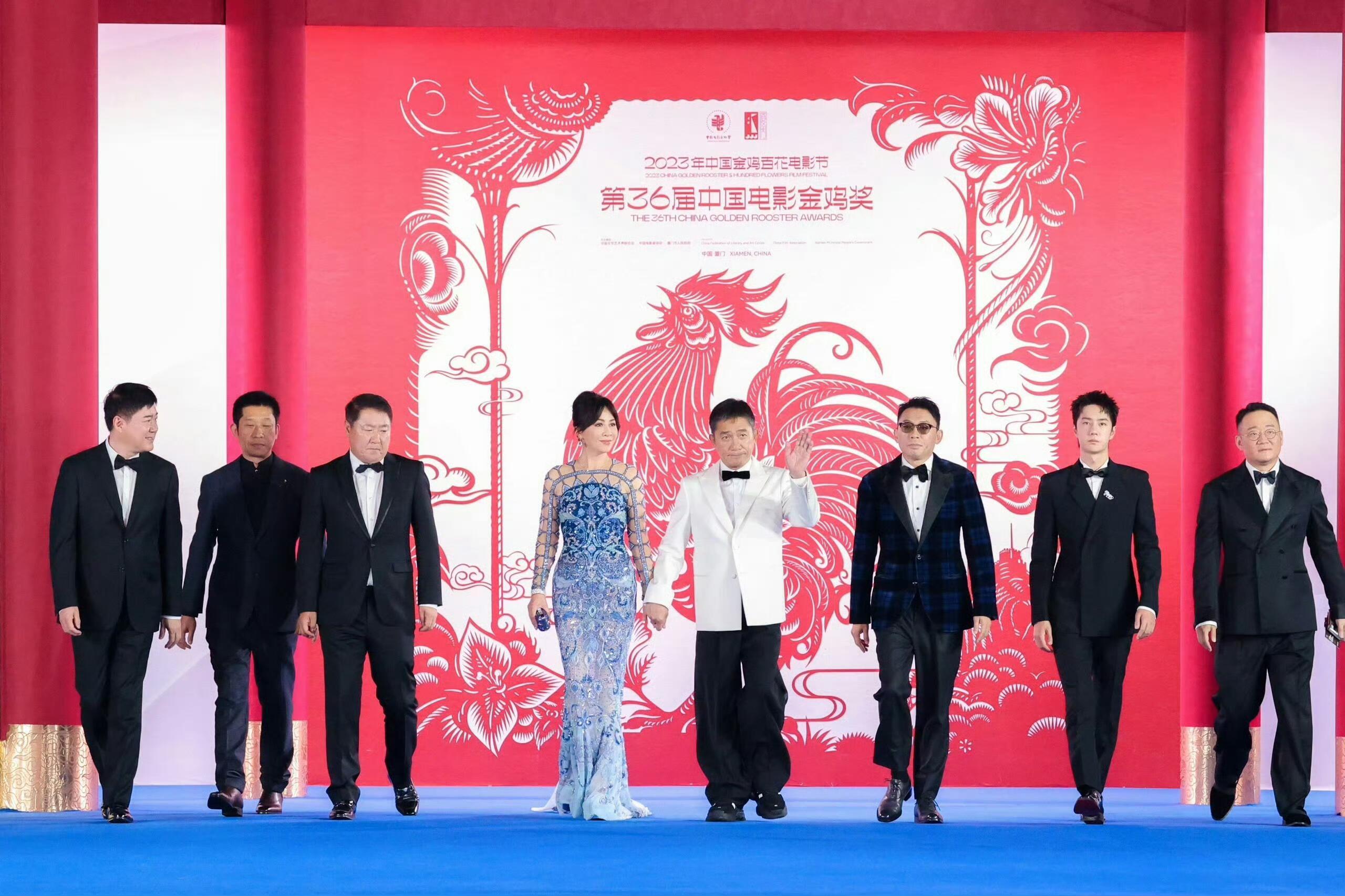 王一博  电影无名剧组金鸡红毯即便是领衔主演的他，也是永远谦虚努力真诚的王一博 