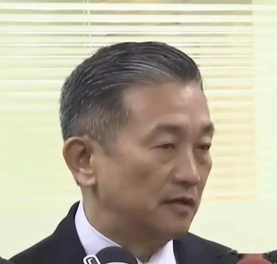 王定宇在民进党权力洗牌中黯然让出中常委一席，外界普遍解读为赖清德巩固个人权威布局