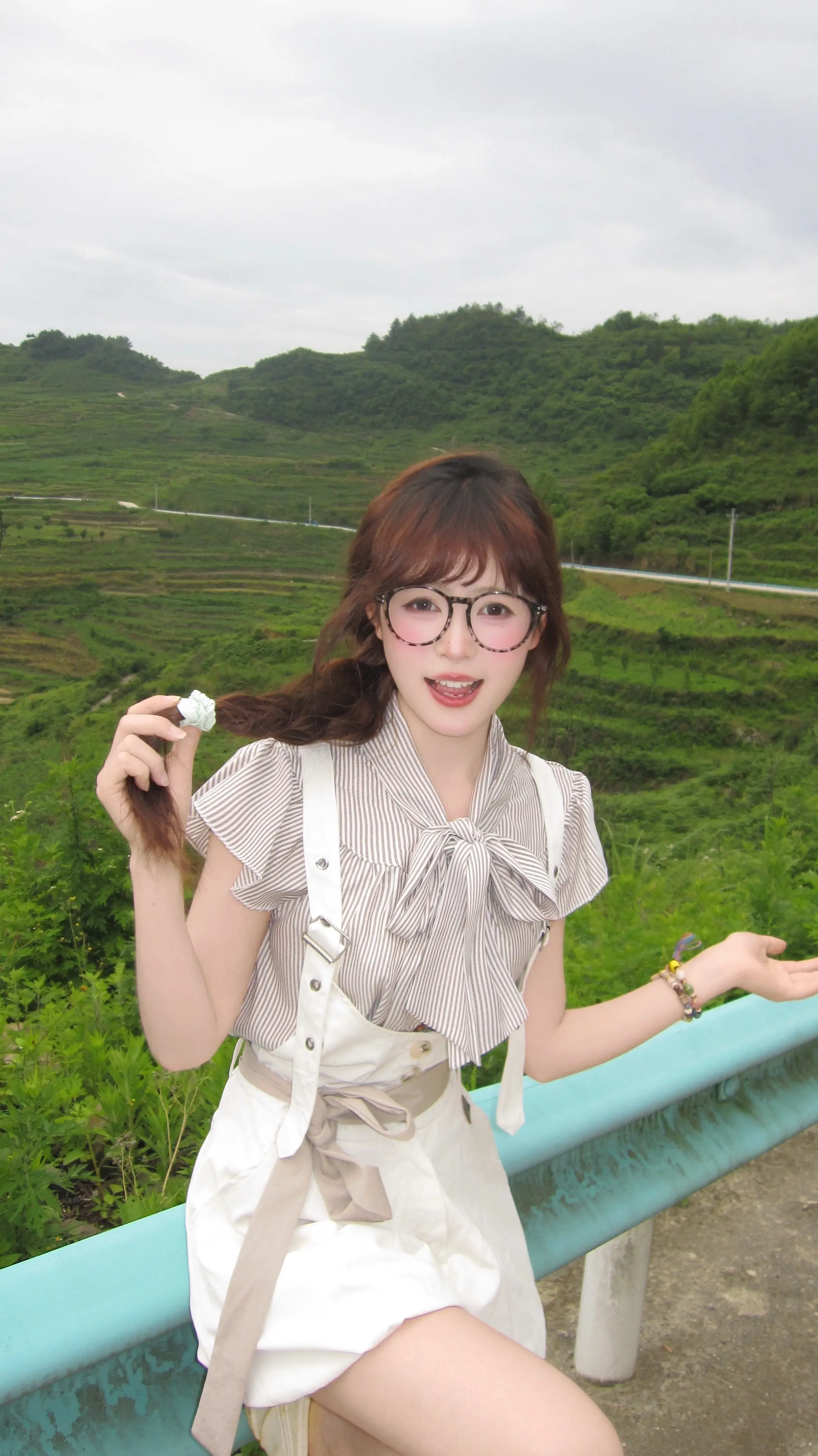 我与大山。