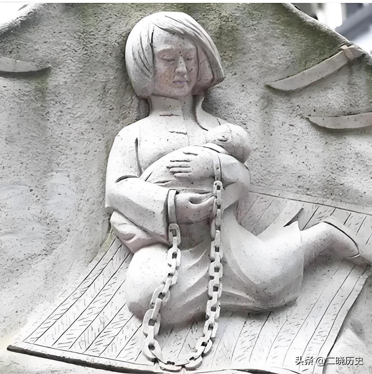 1928年，王月贞被拖上处刑台，当执行前，她突然激动道：“先等会，能不能让我提一