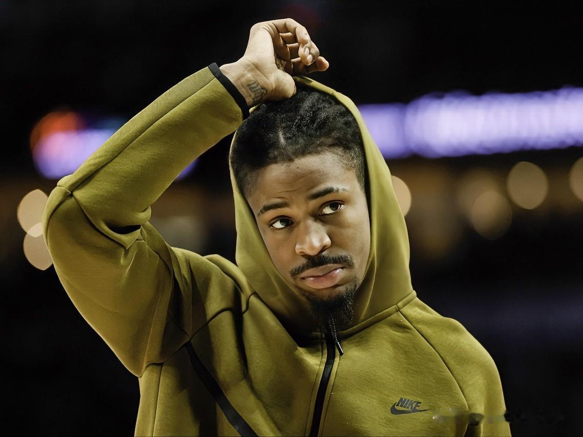 离谱！灰熊彻底想疯了！零筹码甩卖莫兰特，全联盟没人接盘？

NBA休赛期各大球队