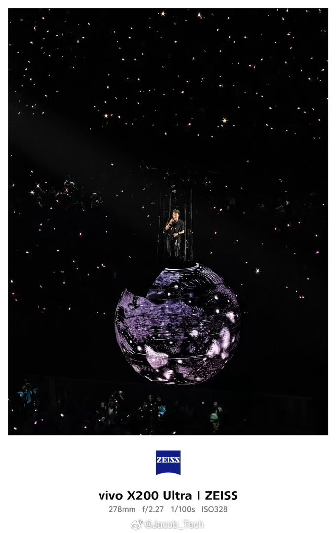 谢霆锋演唱会老辈子疼人没轻没重芜湖去年就在香港看了首场真的好宠！又是绕场的又是一