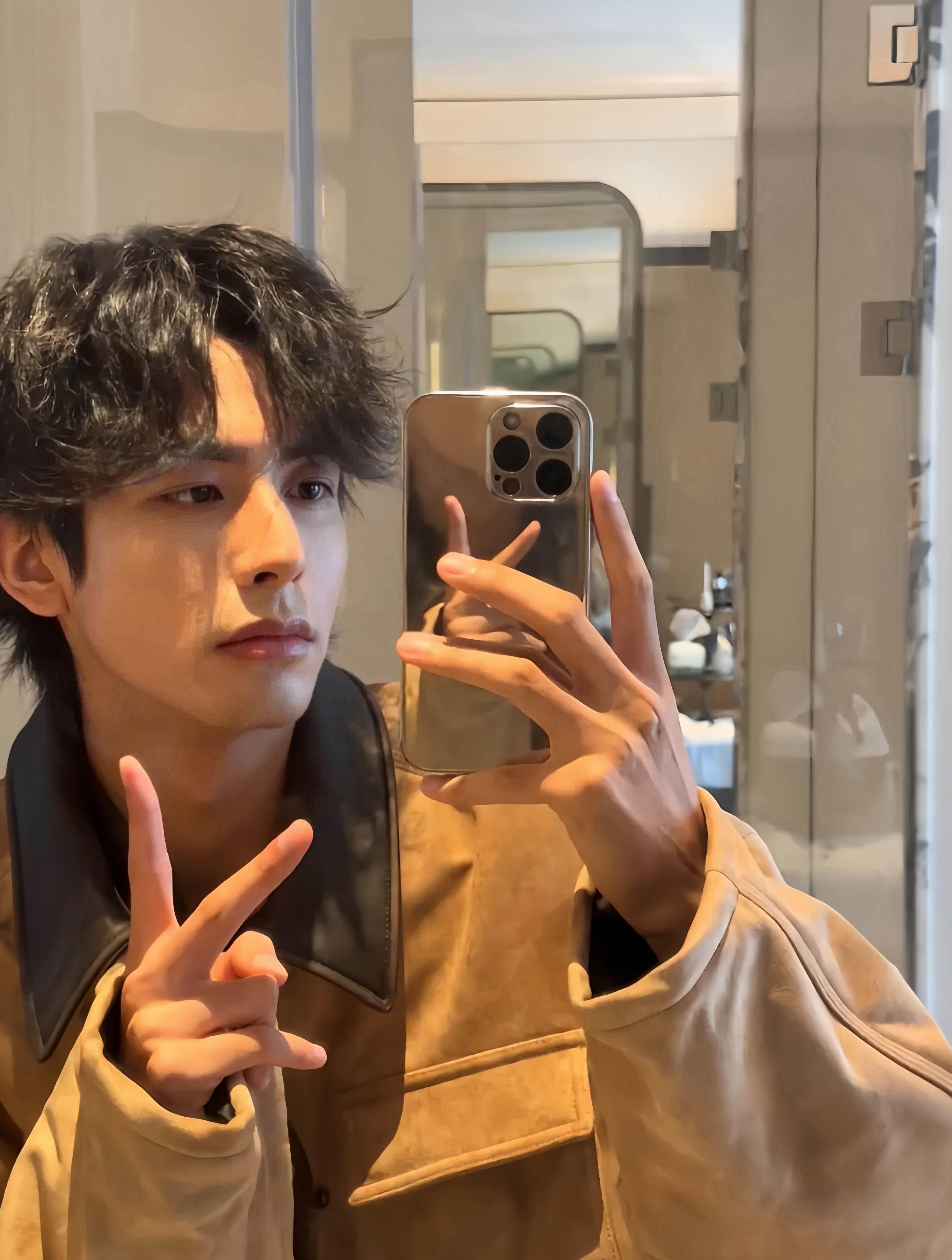 颜霸宋威龙男友照📷 