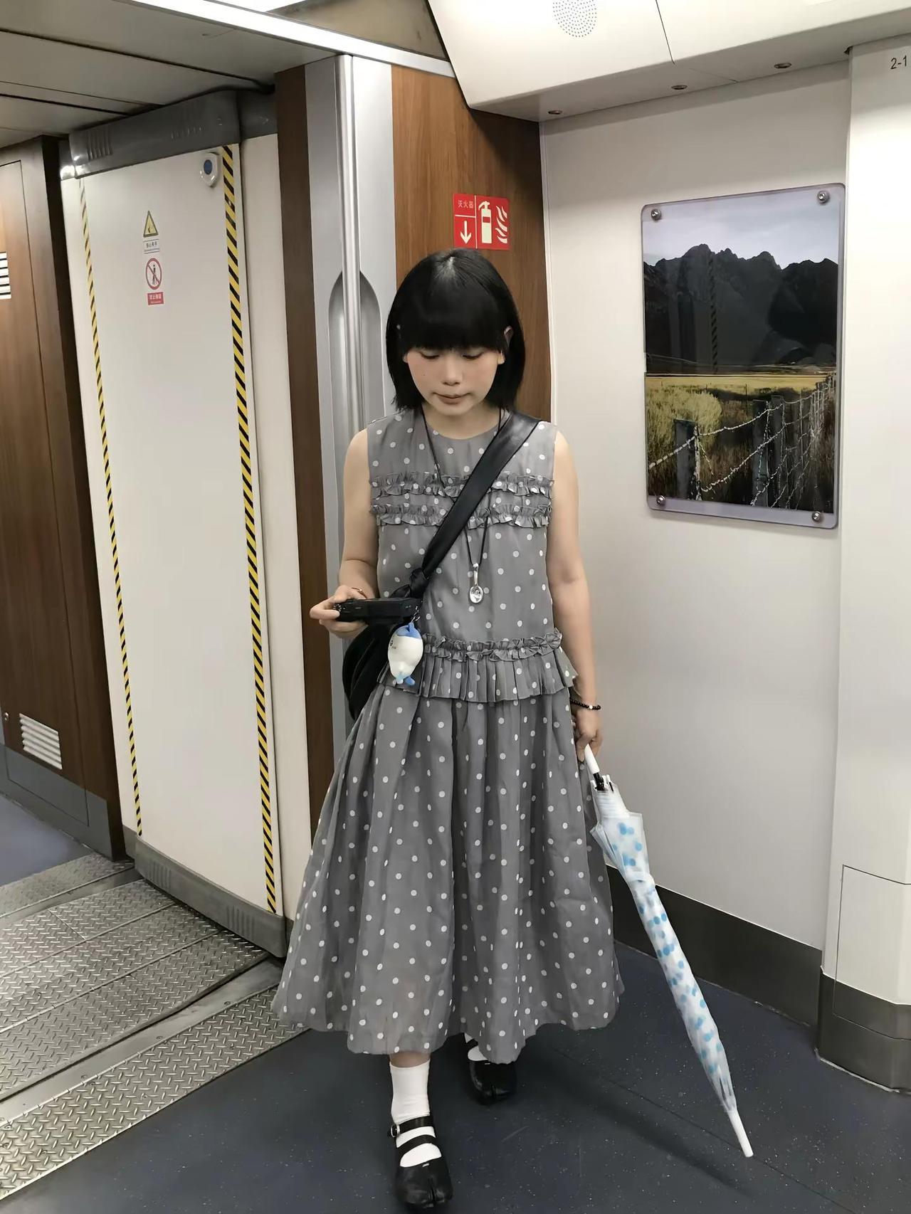 波点。我的夏日ootd 当我不局限一种穿搭时 穿搭日记 日系穿搭