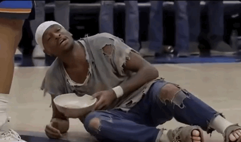 原来的AI图片被AI制作成了视频。
亚历山大，压力山大