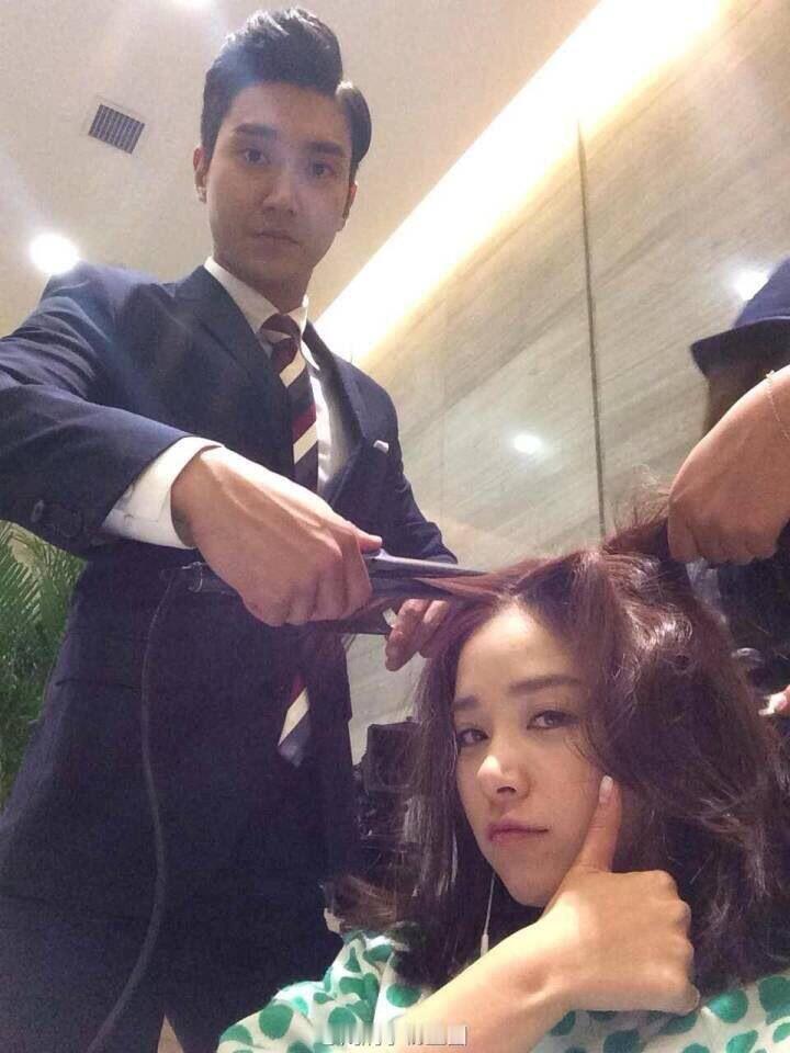 崔始源给阚清子卷过头发，他俩竟然认识？ 