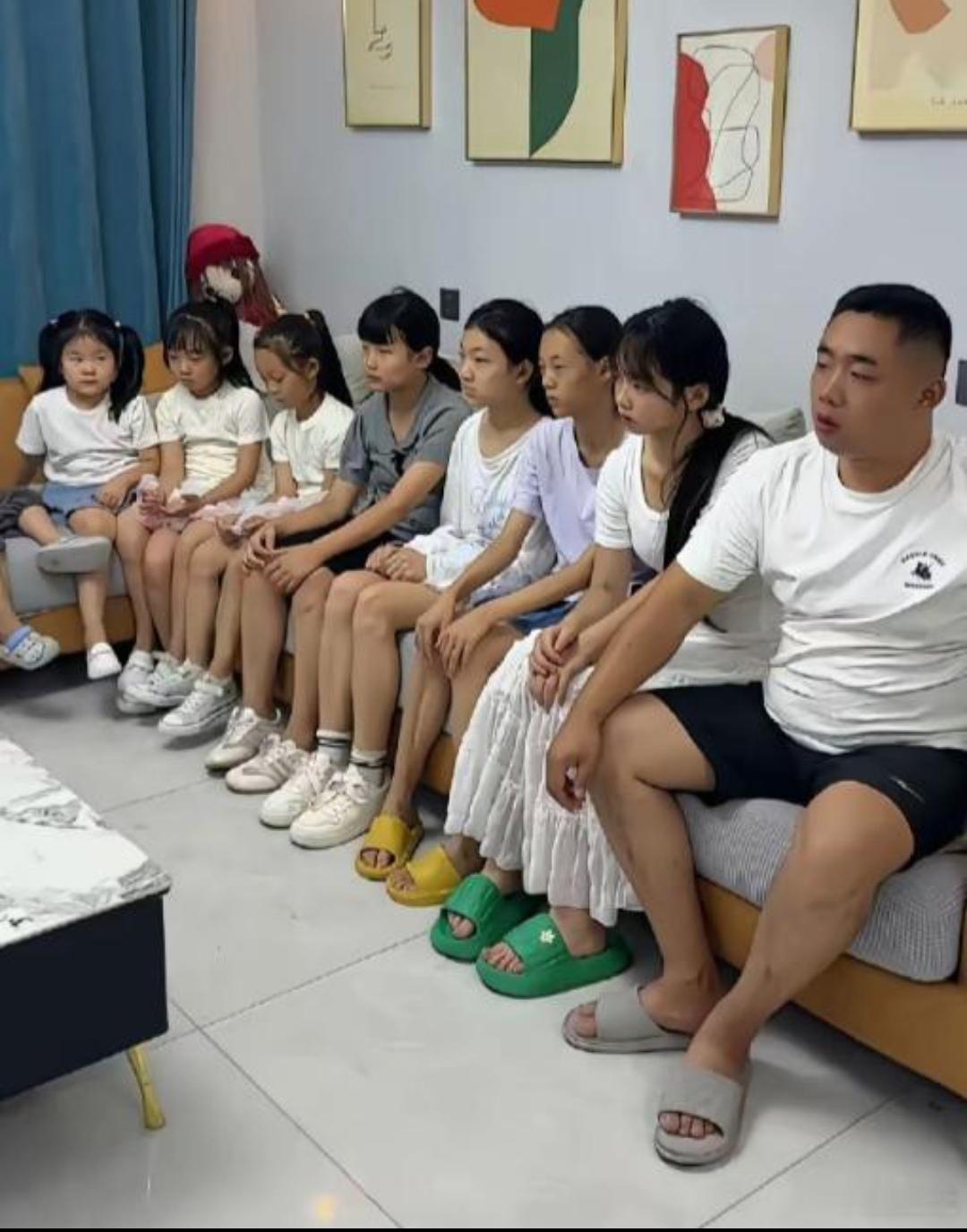 这就是所谓的招娣，盼娣，想娣…吗？看来不生个儿子是停不了了。