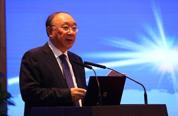 [心]12月21日，前任重庆市长的黄奇帆提出一项大胆建言，他主张，削减出口退税额